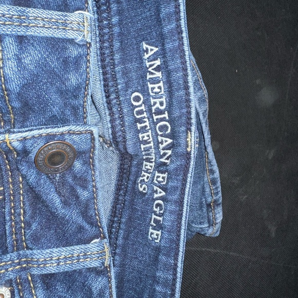 American Eagle Women’s Jeans, size 8 - Picture 2 of 3